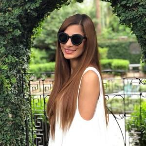 Meet your Posher, Astrid